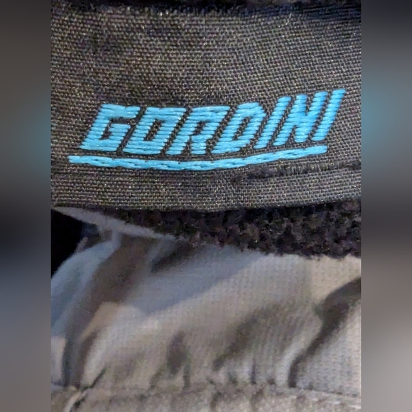 Winter Gloves 2 pairs Gray Gordini & Au Clair Black NWOT Size Jr S (7) - Picture 11 of 14